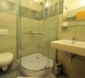 Apartmá pětilůžkové - sprchový kout